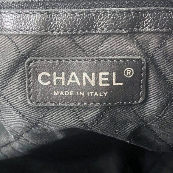 Authentic CHANEL CC Large Executive Perforated Leather Tote Shoulder Bag Black - Picture 9 of 14